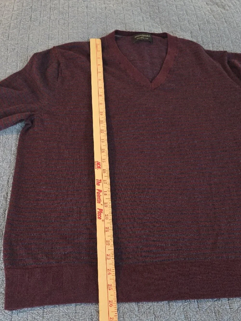 Banana Republic Men's 100% Merino V-Neck Striped Sweater in Burgundy and Grey